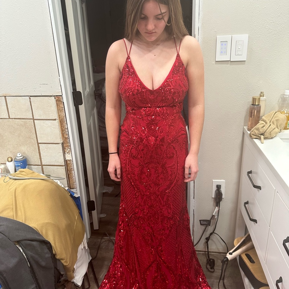 Prom dresses red still has tags all three for $180 takes all